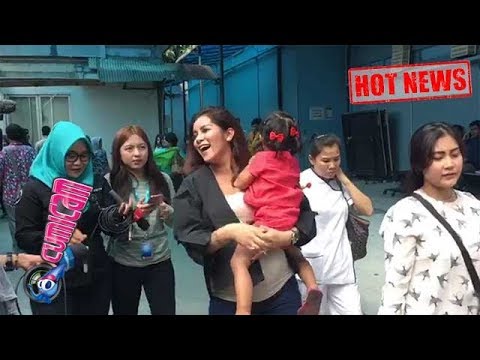 Hot News! Hamil Delapan Bulan, Olla Ramlan Gesit Gendong Aleena - Cumicam 06 September 2017