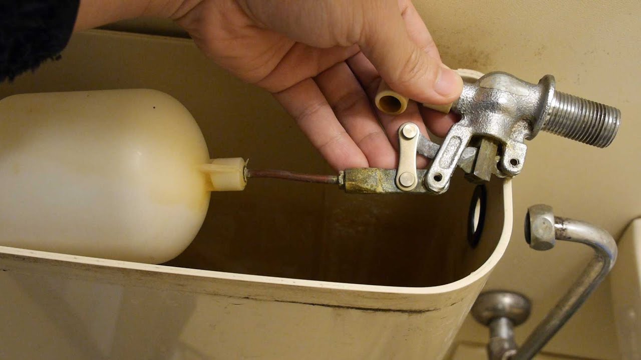 トイレの止まらない水漏れをパッキン交換で修理 徳 便 E Youtube