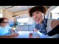 海外でヒッチハイクしていた76歳の見知らぬおばあちゃんを乗せたら死ぬかと思いました。