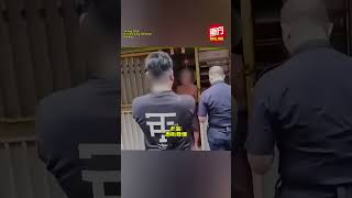 不满邻居收音机太吵 7旬老翁纵火被捕