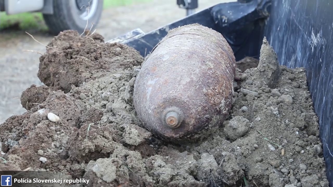 Zneškodnenie bômb zo Štúrova