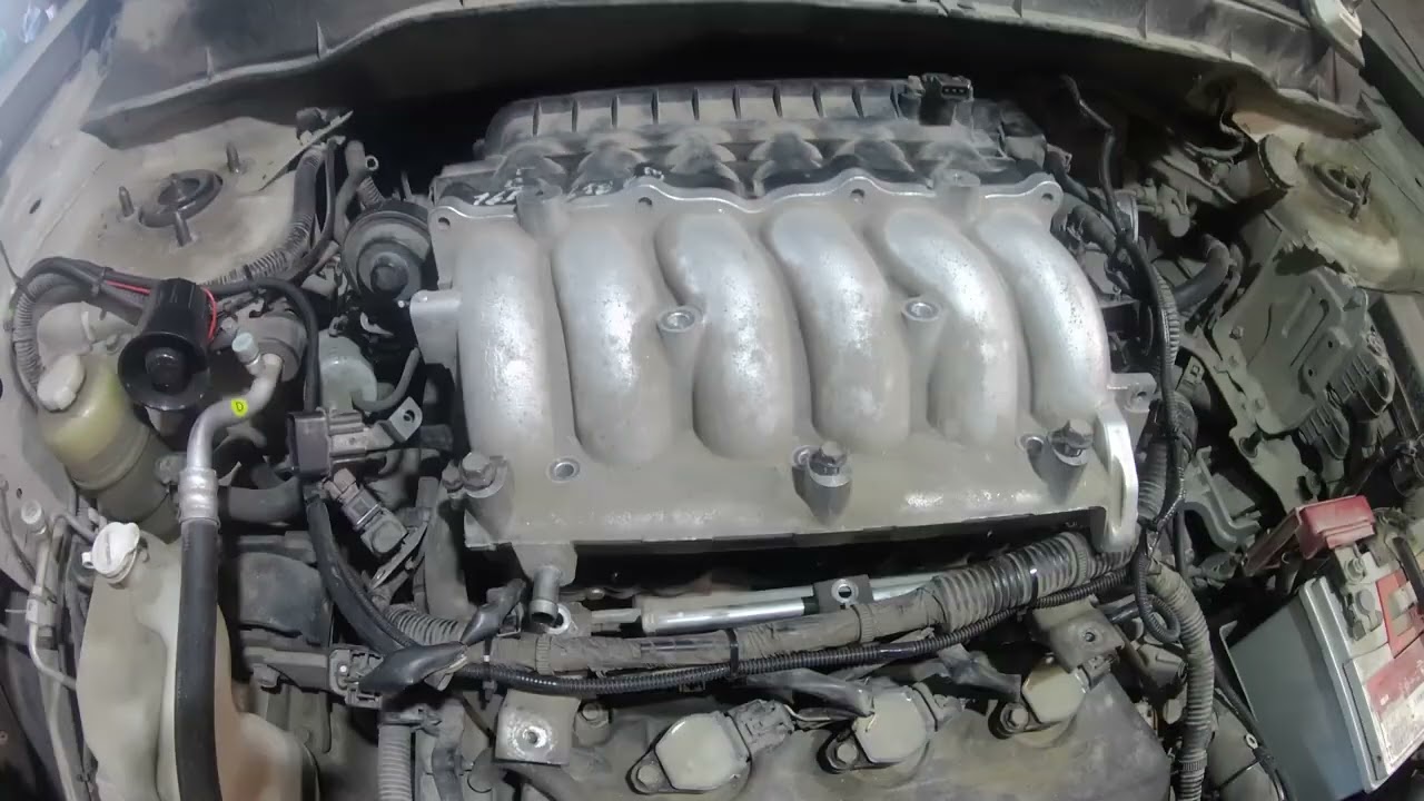 Аутлендер замена крышки клапанов, свечей зажигания итд.