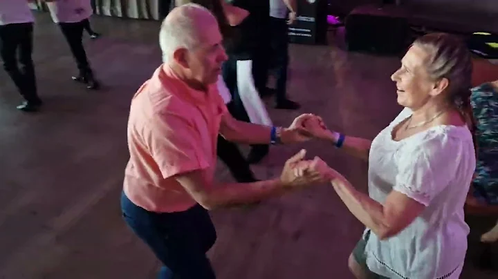 Margit og Thomas bugg p Beitostlen med Martinez