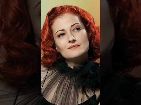 Candan Erçetin -