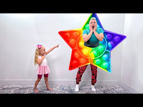 Alice and the world of entertainment constructors, gingerbread houses and games with Eve