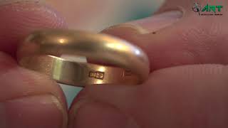 Найдены золотые кольца: одно 56-й пробы, утерянное старателем в XIX веке и второе 583-й пробы, СССР