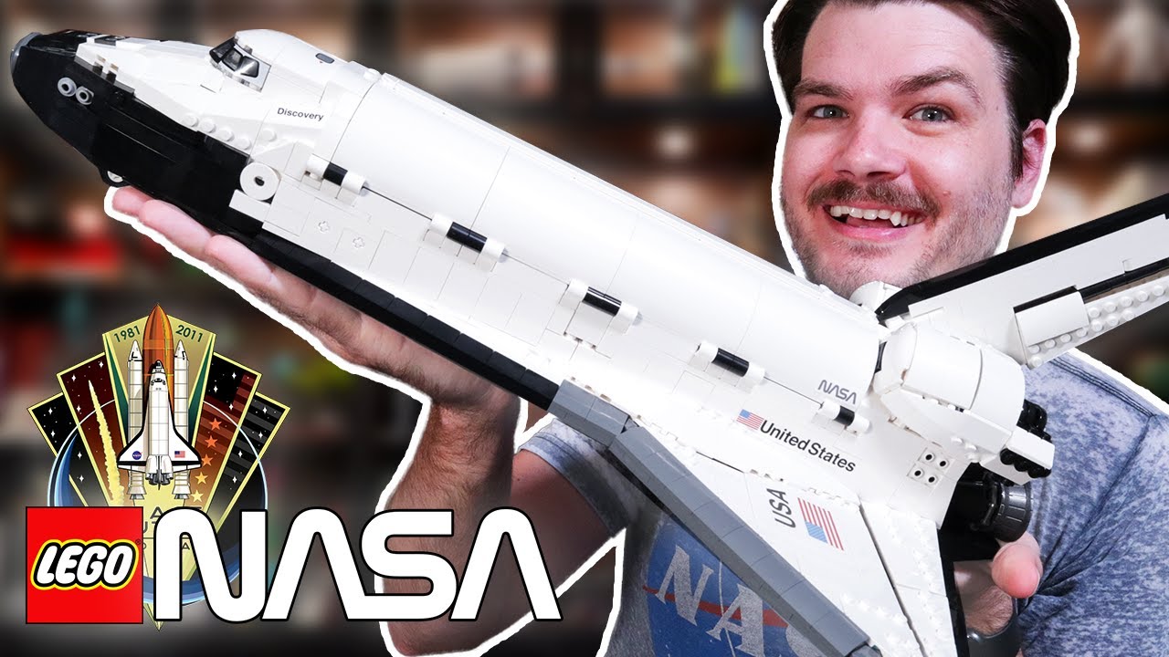 LEGO Creator Expert NASA Space Shuttle Discovery Comes with the