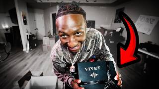 MY VIVET CAME IN...
