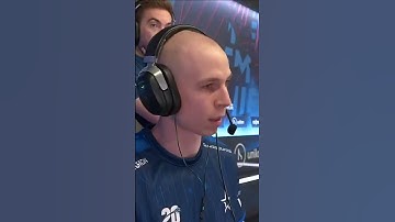 Elige Backstabs Ninjas in Pyjamas😂. #csgo #gaming #shorts