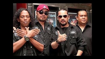 wings - diambang wati