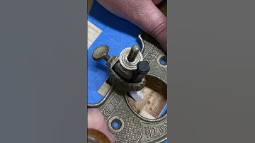 ASMR Routing oak with a vintage Stanley 71-1/2 router plane