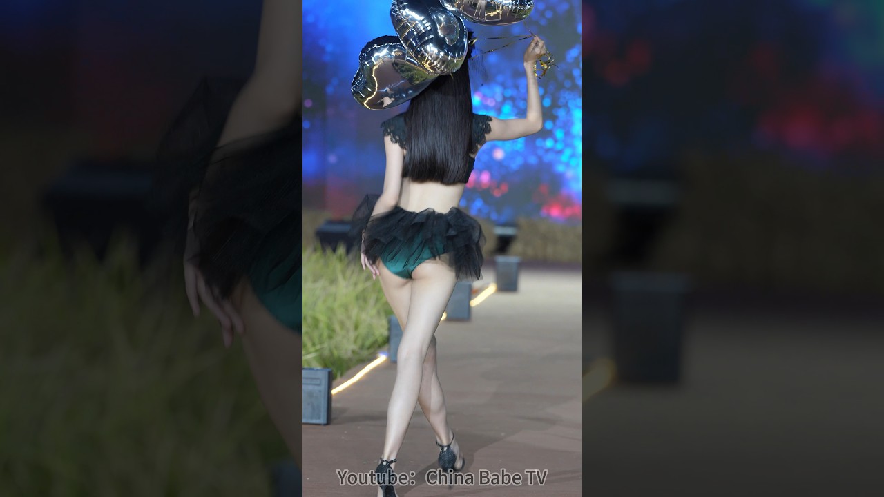 稻田內衣秀上完美的背影，你喜歡嗎？😍😜