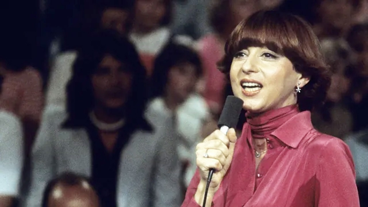 Schlager-Legende zurück nach 16 Jahren – Marion Maerz auf der Bühne!