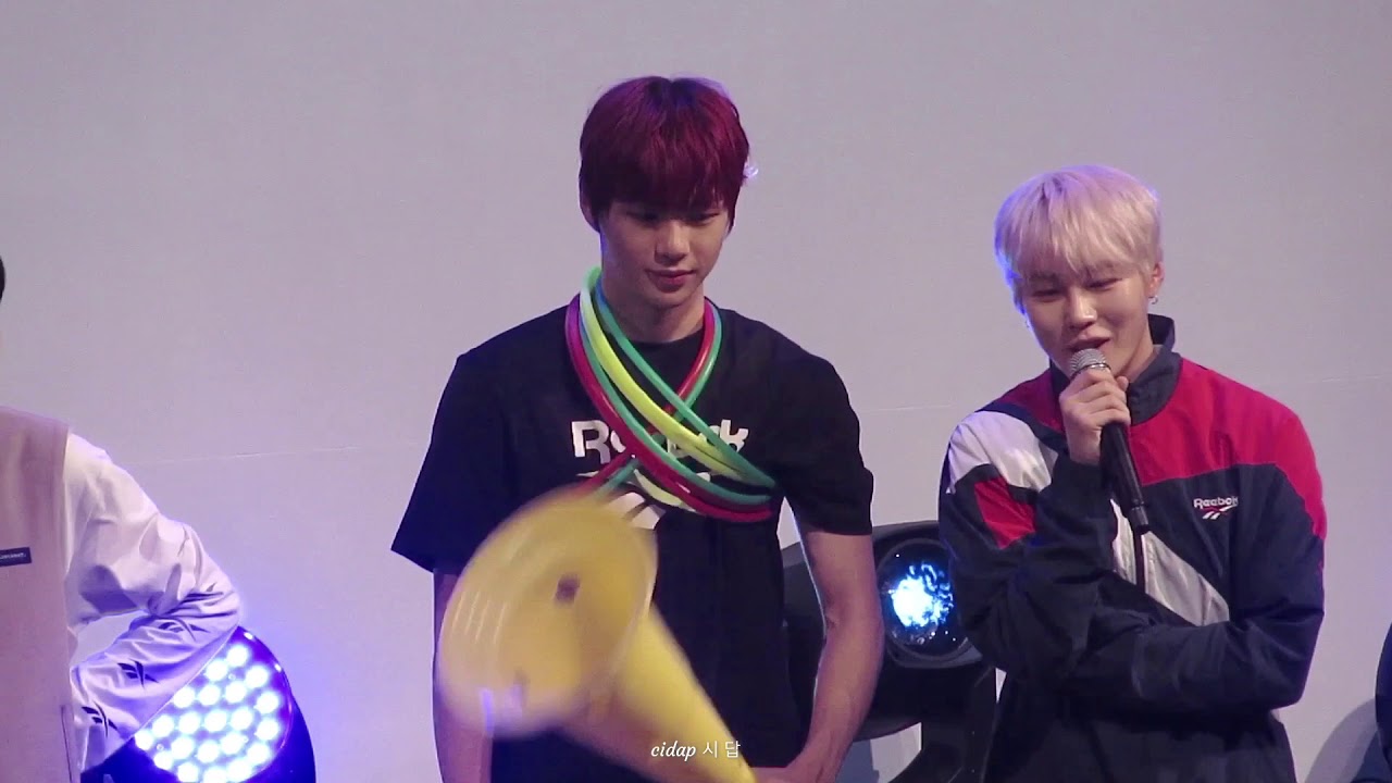 181111 WannaOne 리복 팬 이벤트 강다니엘 cut