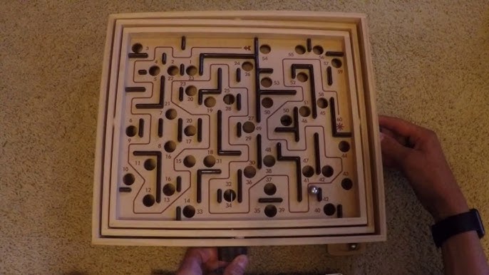 ZUKY - PINE WOODEN LABYRINTH GAME