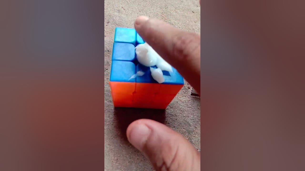 rubik-s-cube-ke-upar-conditioner-silky-shine-dal-diya-jaaye-to-kya-hoga
