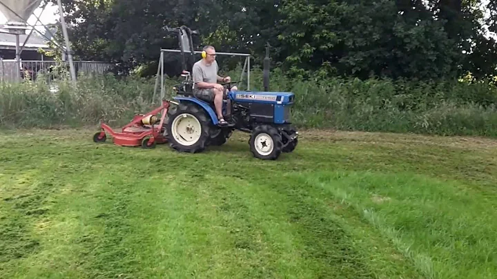 Iseki TX1510 with Coroni lawn mower