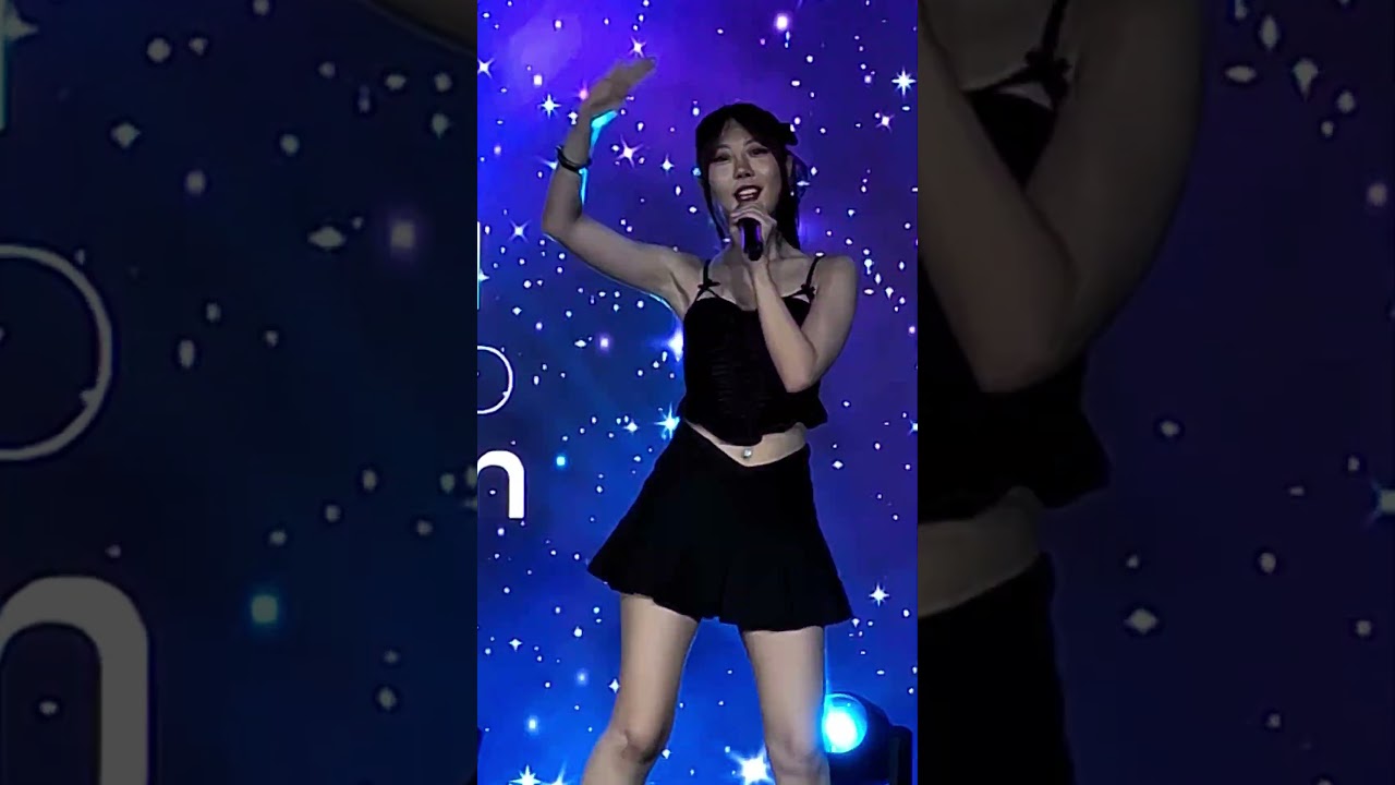 Kampai FahNikkoNikko Praewproud & Whanwhan Graduation Ceremony 🩵 Phenix Pratunam 010326