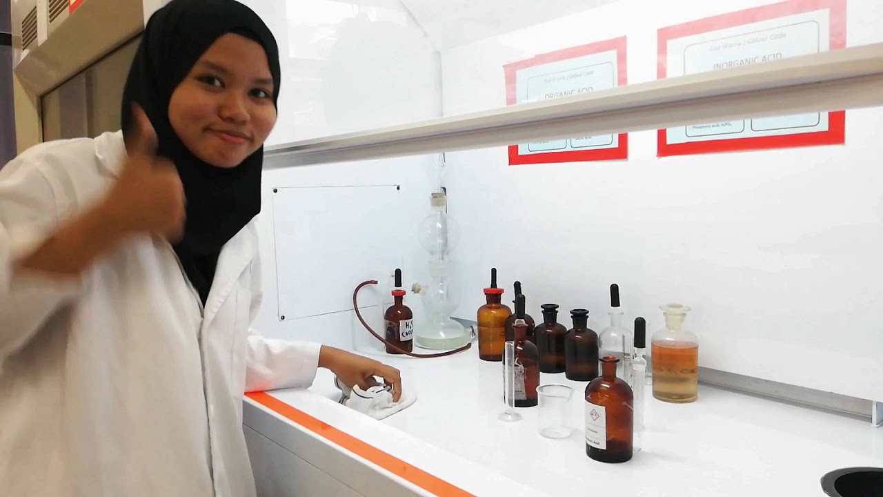 GROUP 5 STANDARD SOP OF OPERATING A STANDARD LABORATORY FUME HOOD