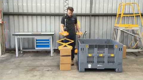 Scissor Grab - Materials Handling