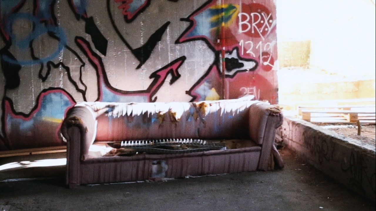 Bazarov & Thibault Prevost - Valse Bleue (Street Views OST)