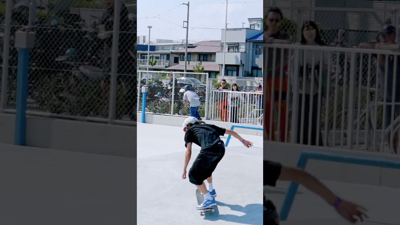 Wakyo Sakamoto - Switch FS 360 Kick Flip 