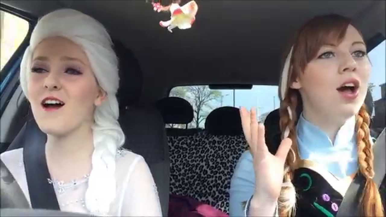 Daily Life: Anna & Elsa  - Vlog 1