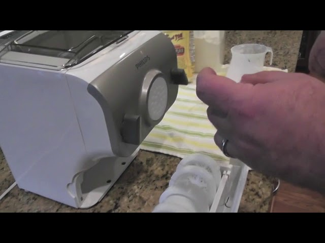 Philips Pasta Maker Review: My Nonna and I Tested The Machine Out