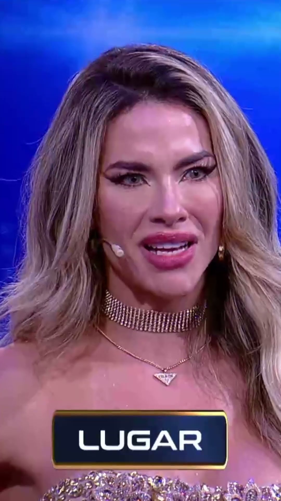 A palavra é LUGAR: Será que a Carolina Arjonas conseguiu entender as dicas?