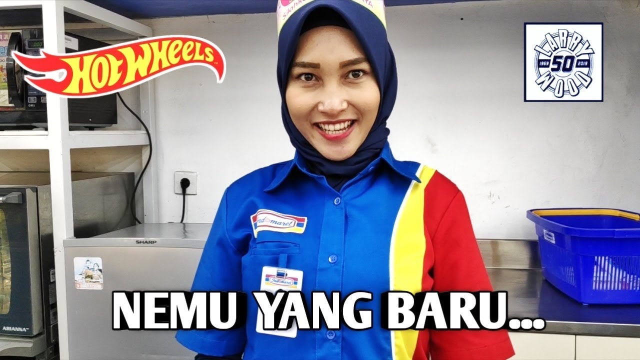 video aku sedang belanja hot wheels di hypermart qmall banjarbaru. #hotwheels #eybelchannelkids #you. 