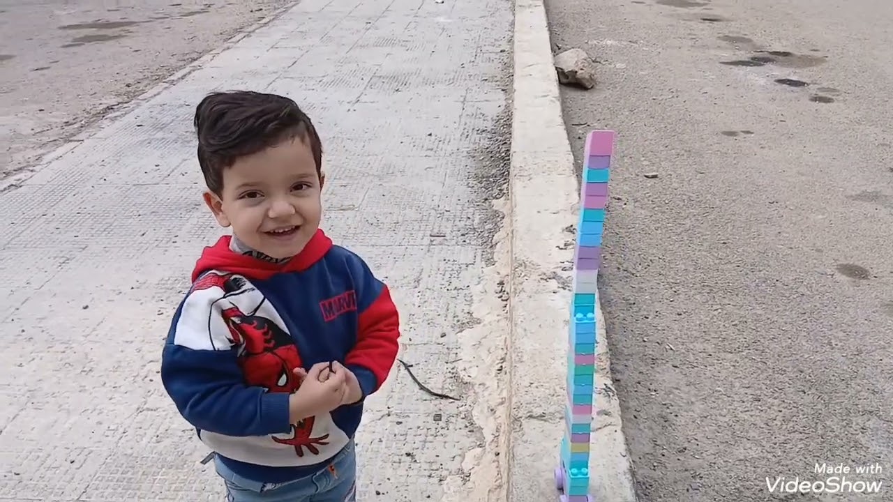 تحدي قضينا يوم كامل بالشارع 🙄🙄 عمر اكل وشرب ولعب بالطريق