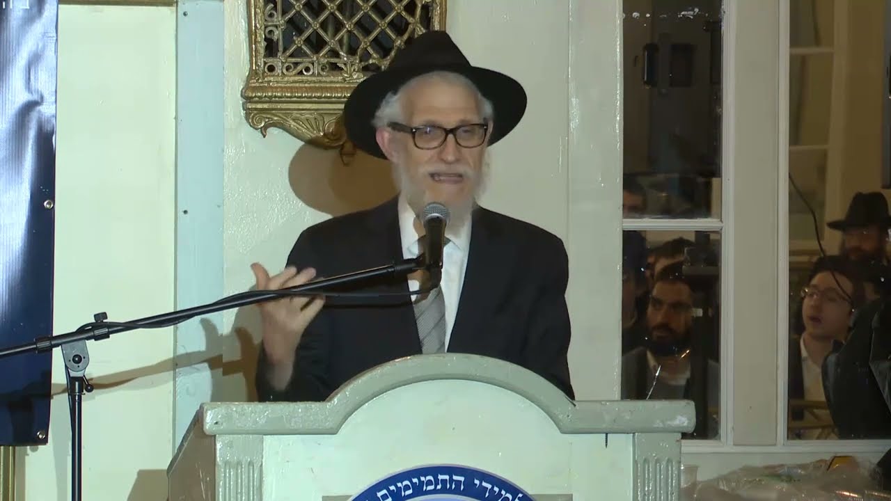 Spreading the Rebbe's Message through Radio - Rabbi JJ Hecht | הפצת המעיינות ע"י גלי אויר