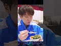 ケータリングを食べるSnow Man