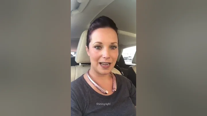 2 videos of Shanann chatting in her car & on her p...