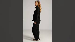 𝗔𝗜 𝗣𝗵𝗼𝘁𝗼𝘀𝗵𝗼𝗼𝘁 𝗮𝘁 𝘀𝗰𝗮𝗹𝗲 - A minimalist black loungewear set