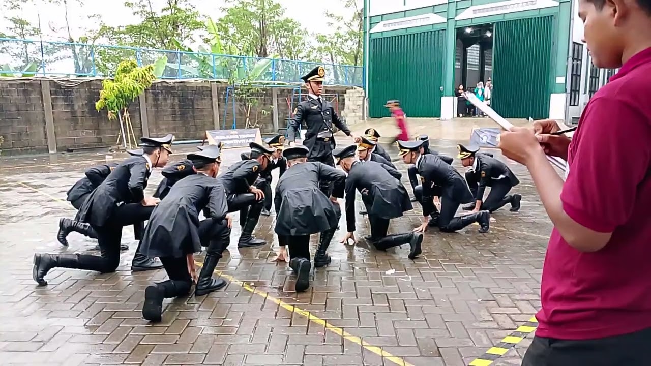 Variasi Formasi Paskibra SMKN 6 Malang // Lkbb Arjuna 2025