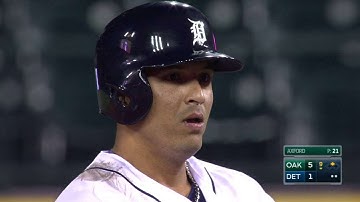 OAK@DET: Martinez doubles for the Tigers