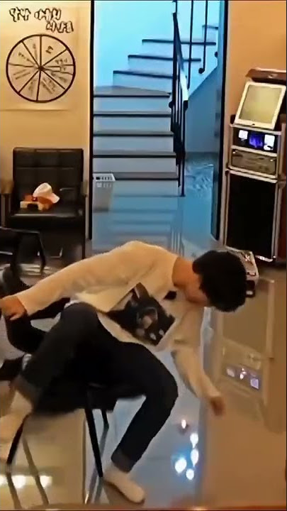 Mau Ketawa Takut Dosa!! 😭 Tapi Lucu Saat Jimin Jatoh Dari Kursi 😂😂😂 #bts #jimin #jungkook