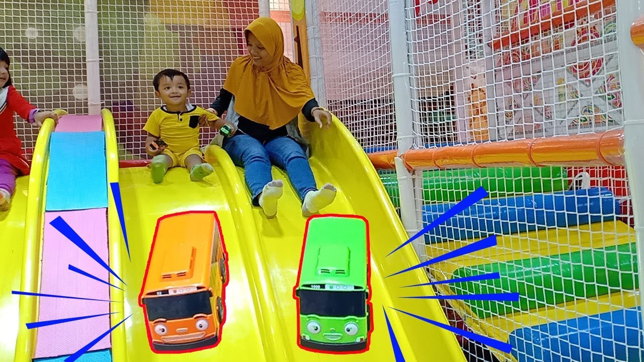  Mainan  tayo  little bus naik perosotan with latu toys YouTube