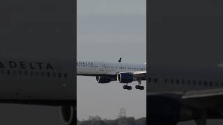 The Rocket Lands! Delta 757-200 Touchdown at ATL 💥🛬