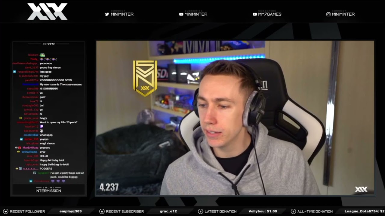 Miniminter gets angry at a fan on Twitch live