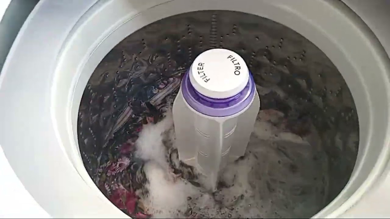 Lac12 lavando uma capa de sofá p1