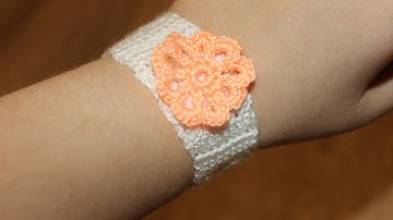 Make a Pretty Flower Bracelet - DIY Style - Guidecentral