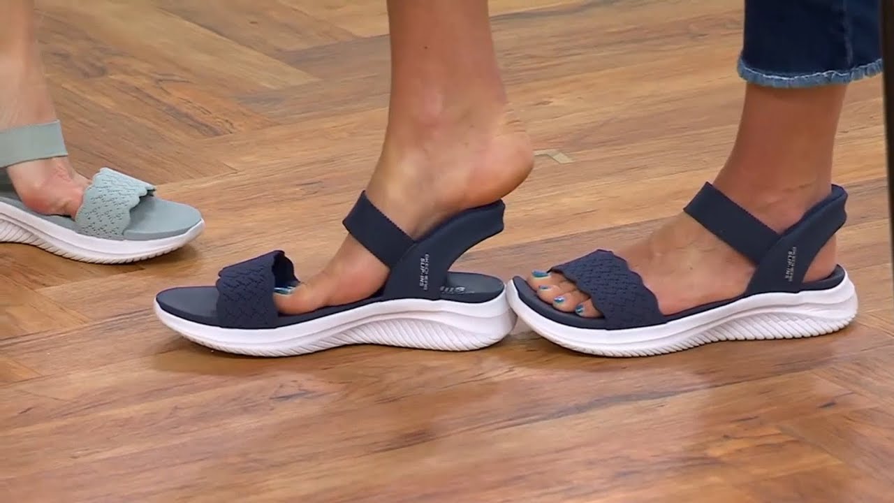 Керстин Линдквист и Анджела Бейли — QVC Feet Close Up 550