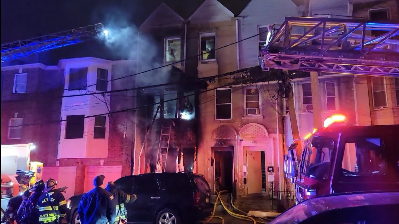 fast-kd-working-fire-north-newark-nj-oriental-st-12-27-22-youtube