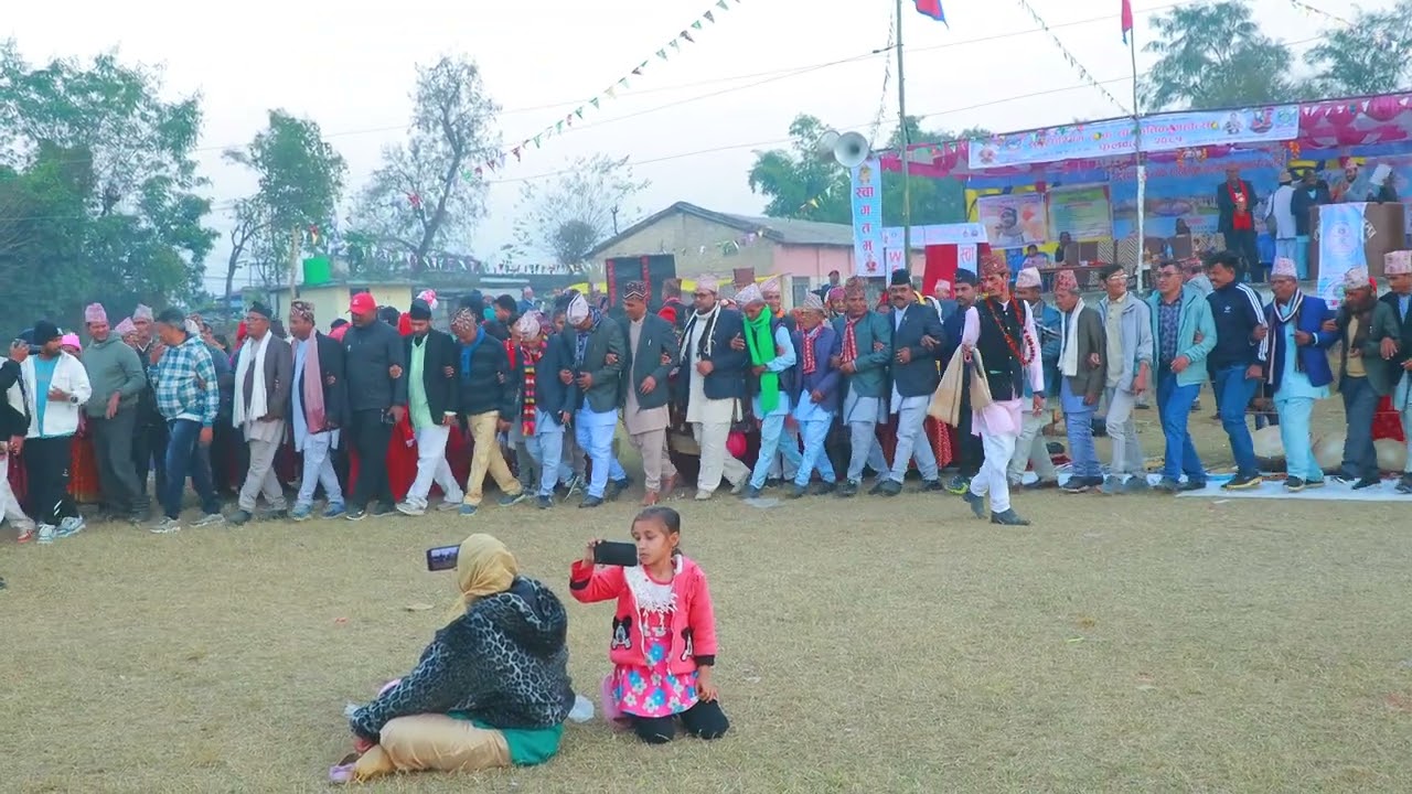 शंकर मल्लले हुम्ला का एकदम चर्चित देउडा खेलाडी मनलाल जैशी र बझाङ का बिर्ख सायर सङ्ग एक्लै खेले🙏