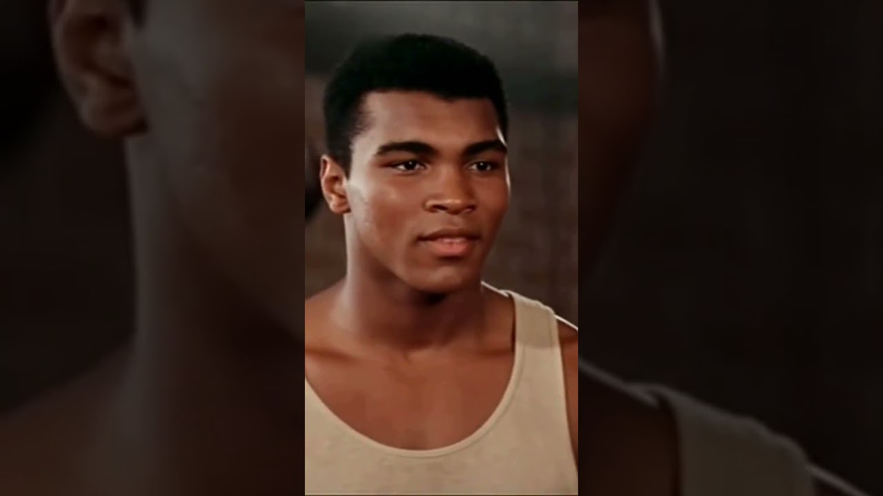 Bruce Lee Flexibility Shocks Ali | Legendary Gym Moment