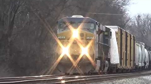 CSX 5466 w/ Hybrid K5LA Lead a Manifest on 1/27/18