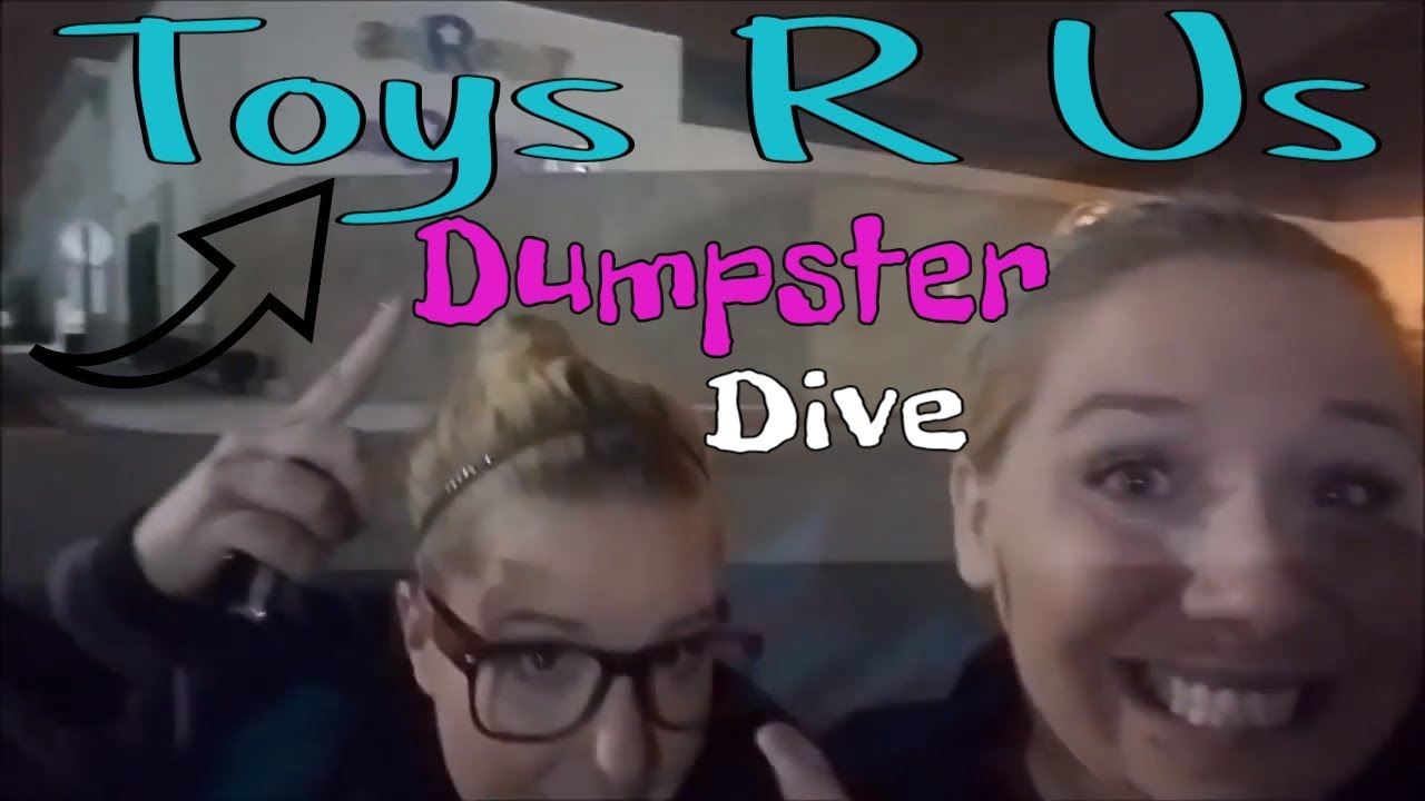 TOYS R US DUMPSTER DIVING!! DIVING TOYS R US FOR THE LAST TIME!! SCORE
