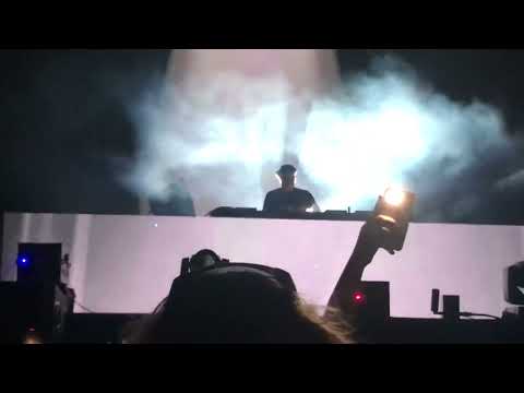 Eric Prydz Opening